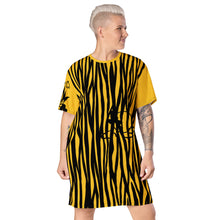 Load image into Gallery viewer, Animalistic Nicana T-shirt dress