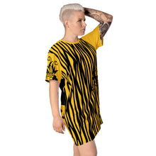 Load image into Gallery viewer, Animalistic Nicana T-shirt dress