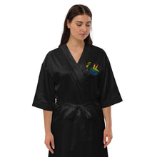 将图片加载到图库查看器,Nicana Pride Satin robe