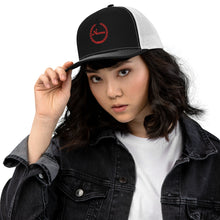 将图片加载到图库查看器,Nicana Signature Trucker Cap