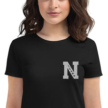 Cargar imagen en el visor de la galería, Nicana Letterman Women's short sleeve t-shirt