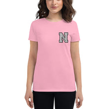 Cargar imagen en el visor de la galería, Nicana Letterman Women's short sleeve t-shirt