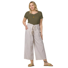 将图片加载到图库查看器,Nicana Signature Women’s fitted v-neck t-shirt