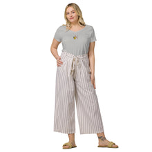 将图片加载到图库查看器,Nicana Signature Women’s fitted v-neck t-shirt