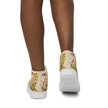 Cargar imagen en el visor de la galería, ROYAL QUEEN Women’s high top canvas shoes