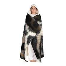 Charger l&#39;image dans la galerie, Nicana Animalistic Hooded Sherpa Fleece Blanket
