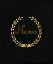 将图片加载到图库查看器，Nicana Signature Throw Blanket
