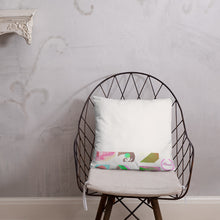 将图片加载到图库查看器，Nicana Pink Splash Basic Pillow
