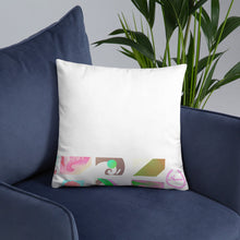 将图片加载到图库查看器，Nicana Pink Splash Basic Pillow
