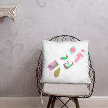 将图片加载到图库查看器，Nicana Pink Splash Basic Pillow
