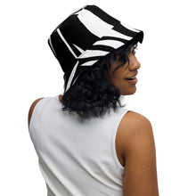 Cargar imagen en el visor de la galería, Zoo Nicana Reversible bucket hat
