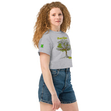 将图片加载到图库查看器，Nicana X Champion Rooted in  Greatness crop top
