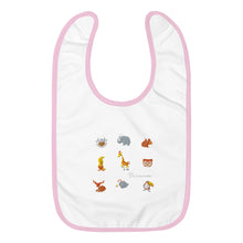 Charger l&#39;image dans la galerie, Nicana Animalistic Embroidered Baby Bib
