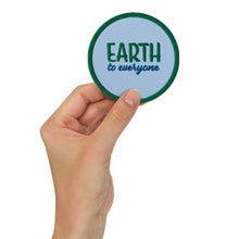 Cargar imagen en el visor de la galería, Earth to Everyone Embroidered patches
