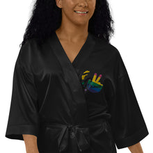 将图片加载到图库查看器，Nicana Pride Satin robe
