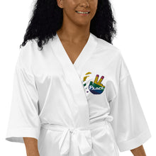 将图片加载到图库查看器，Nicana Pride Satin robe
